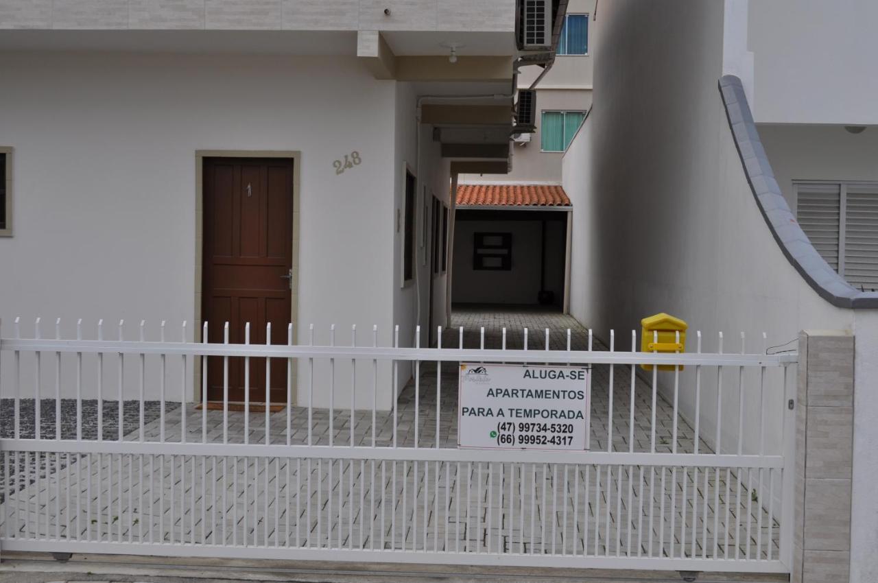 Apartamentos Bombinhas - 140 Metros Da Praia Luaran gambar