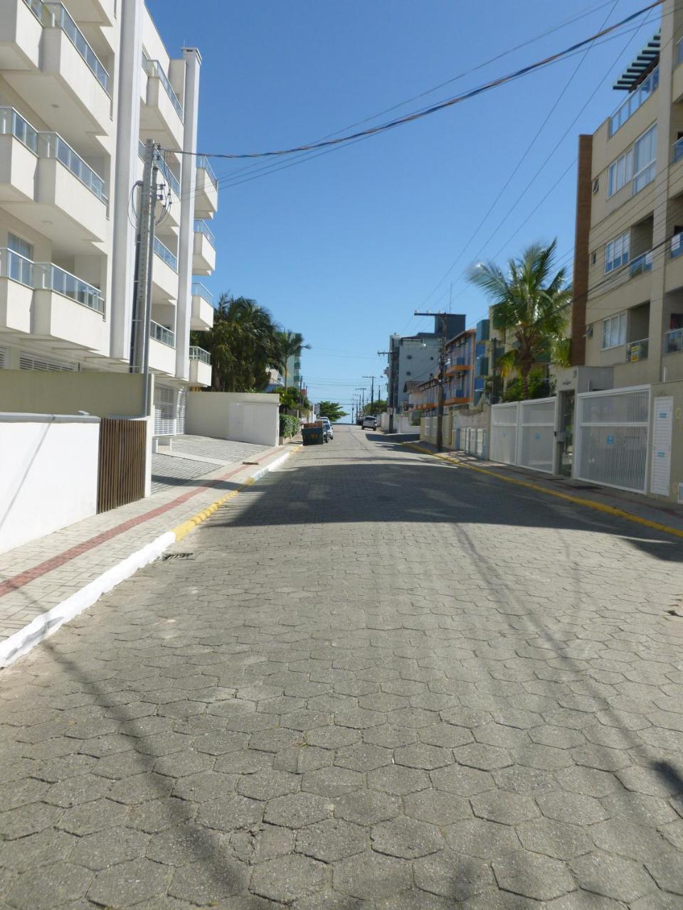 Apartamentos Bombinhas - 140 Metros Da Praia Luaran gambar