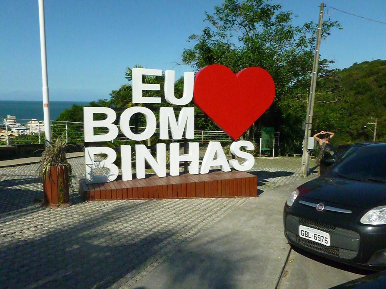 Apartamentos Bombinhas - 140 Metros Da Praia Luaran gambar